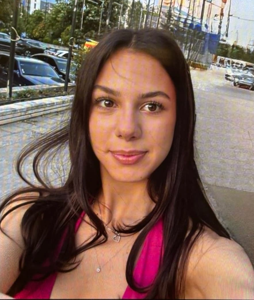 Екип спонсори